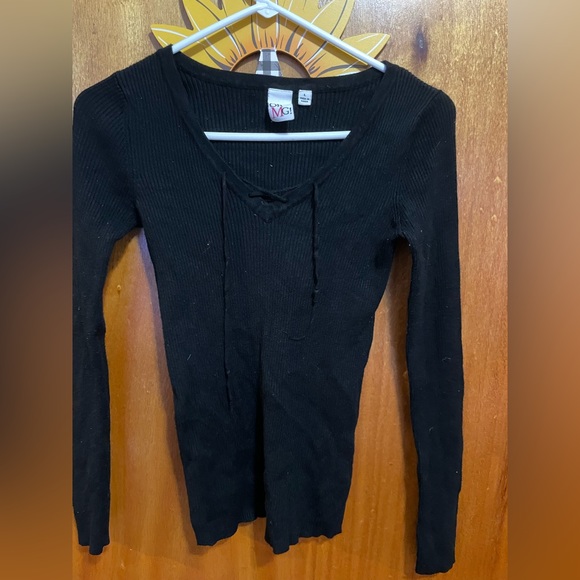 womens tops, heels, and shoes! - Picture 7 of 13